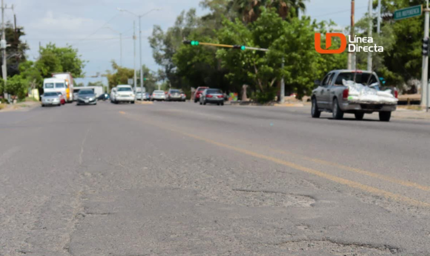 Estado de la carpeta asfáltica en Los Mochis