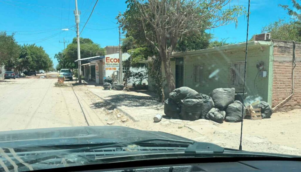 Bolsas de basura en Juan José Ríos
