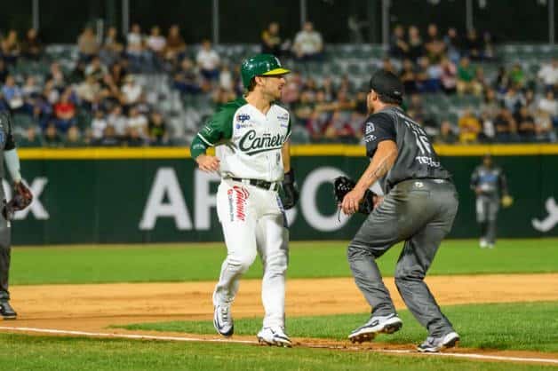 Jugadores de Cañeros de Los Mochis y Algodoneros de Guasave