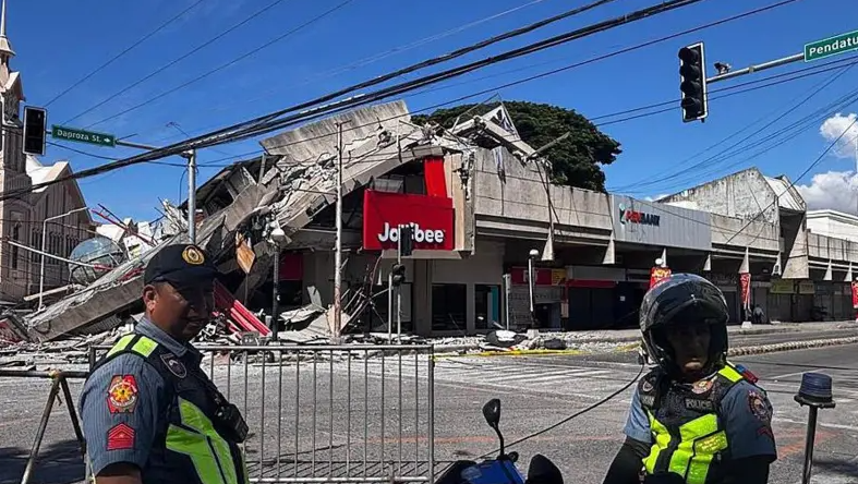 Sube a 35 la cifra de fallecidos tras el devastador terremoto en Filipinas