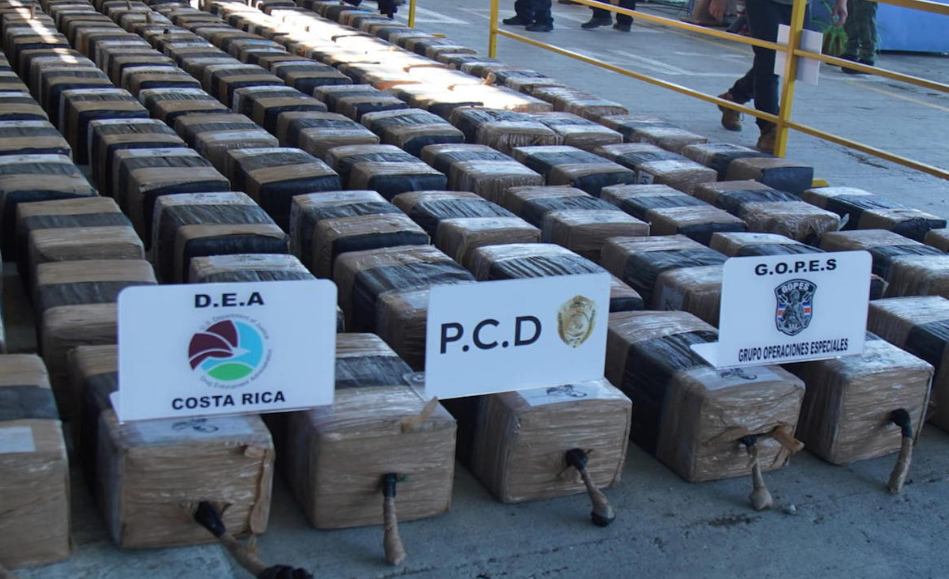 Golpe al narcotráfico: interceptan semisumergible con cocaína en aguas costarricenses