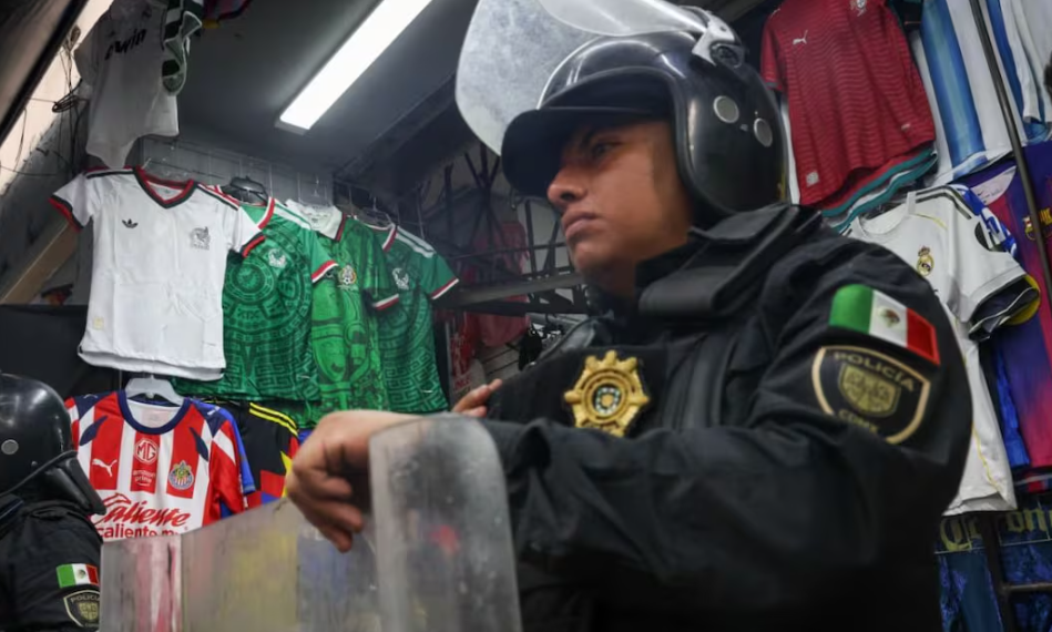 Golpe a la piratería: decomisan mercancía ilegal ligada al Mundial 2026