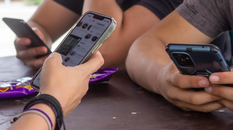 “Prueba de vida” en celulares: así funciona la verificación biométrica del registro con CURP