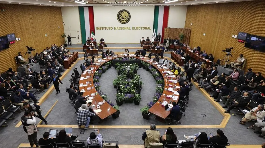 INE aprueba dos nuevos partidos y niega el registro a otros dos rumbo a 2027