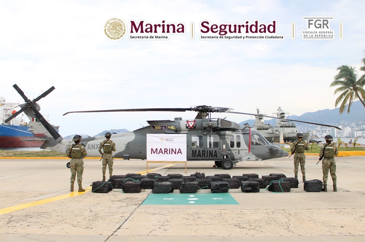 Semar asegura 1.3 toneladas de cocaína frente a las costas de Guerrero