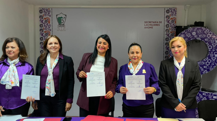Firma de convenio Amexme y Semujeres Ahome