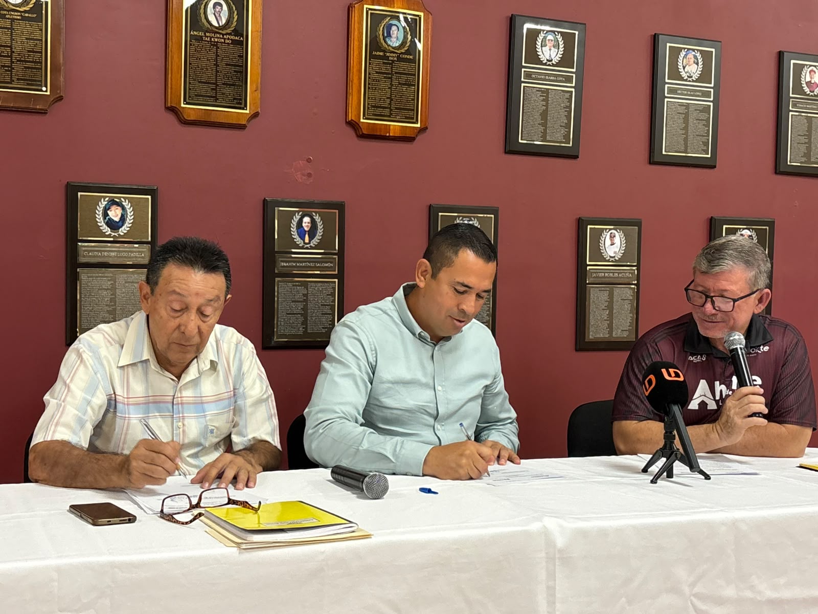 Convocatoria Salón de la Fama