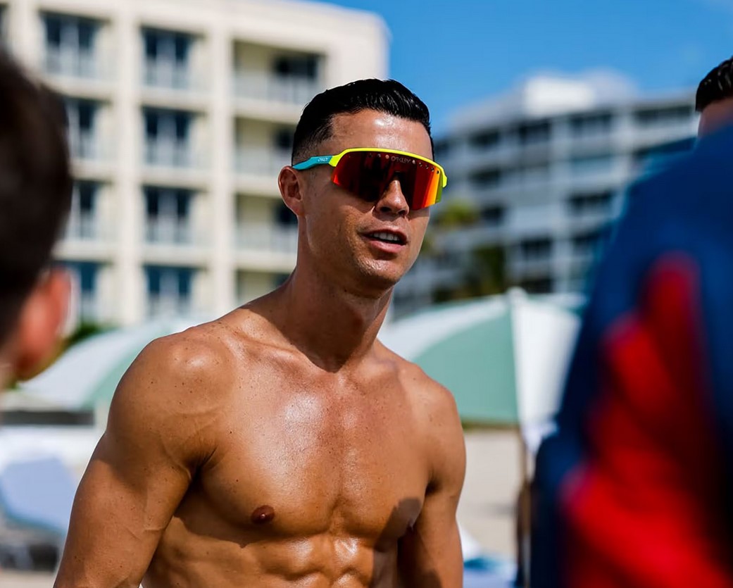Cristiano Ronaldo responde a críticas y presume su físico de cara al Mundial 2026
