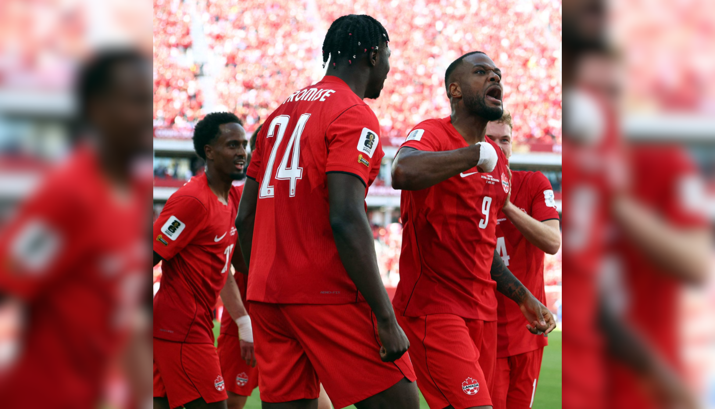 Cyle Larin guía a Canadá a su primer punto en Copas del Mundo.