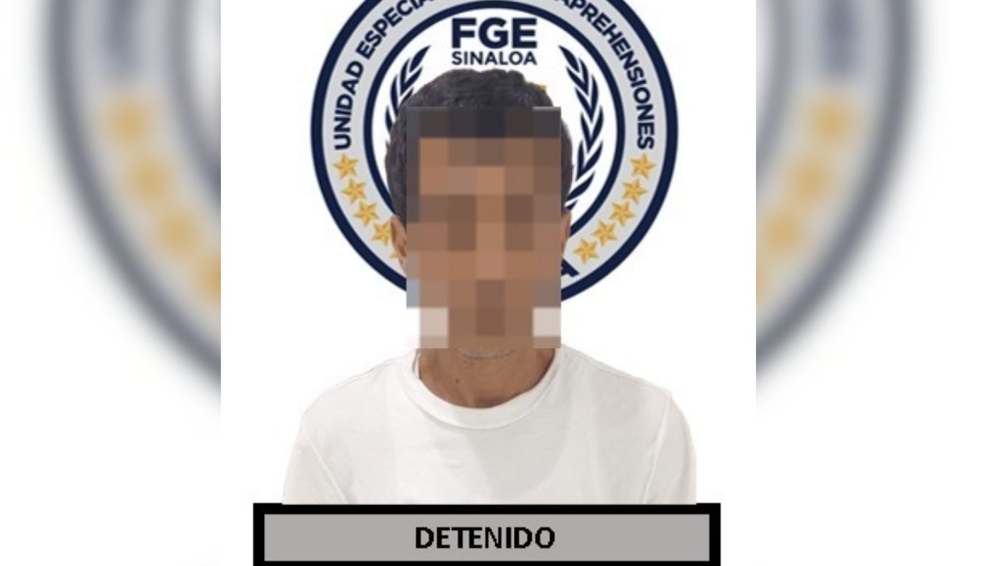Persona con blur en la cara y leyenda de detenido