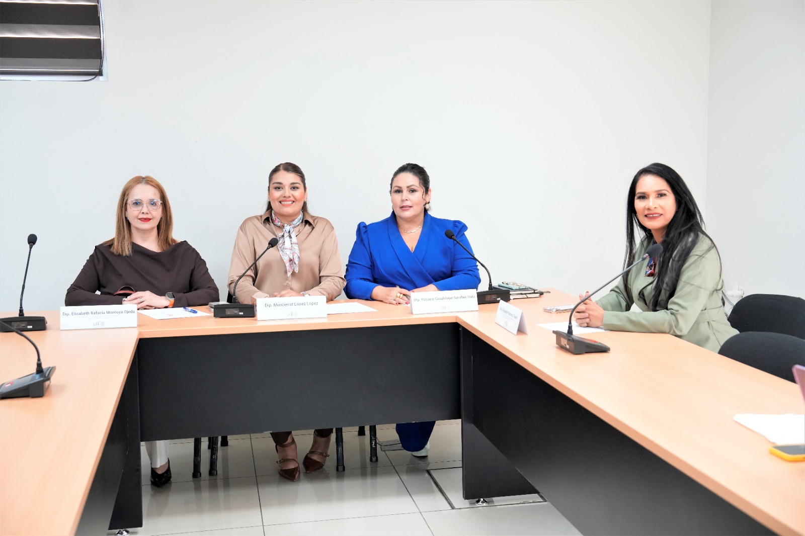 Solicitan diputados datos a dependencias sobre permisos y licencias laborales