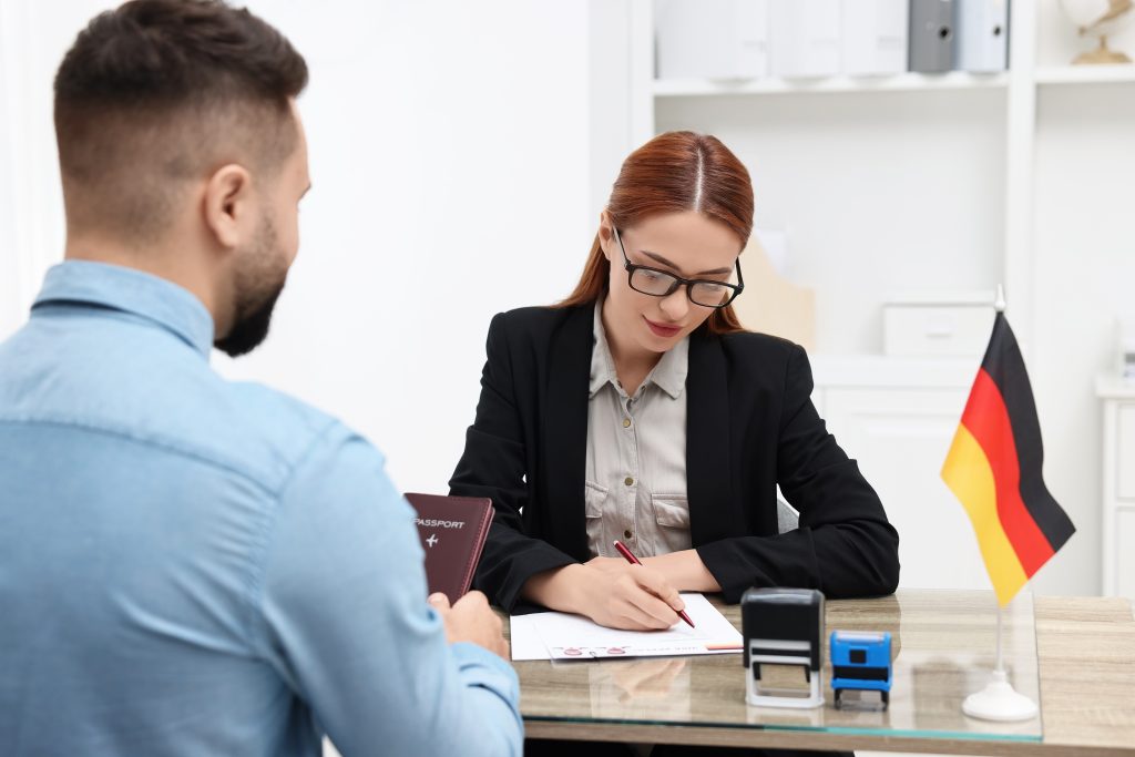 Alemania abre vacantes para mexicanos con un sueldo de 46 mil pesos: ¿Cuáles son los requisitos?