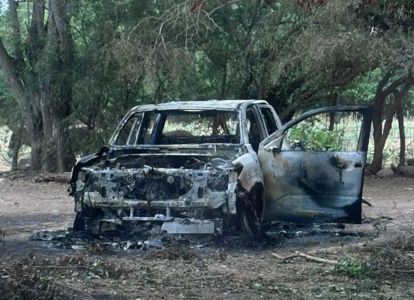 Deja enfrentamiento armado un muerto, un herido y vehículos baleados