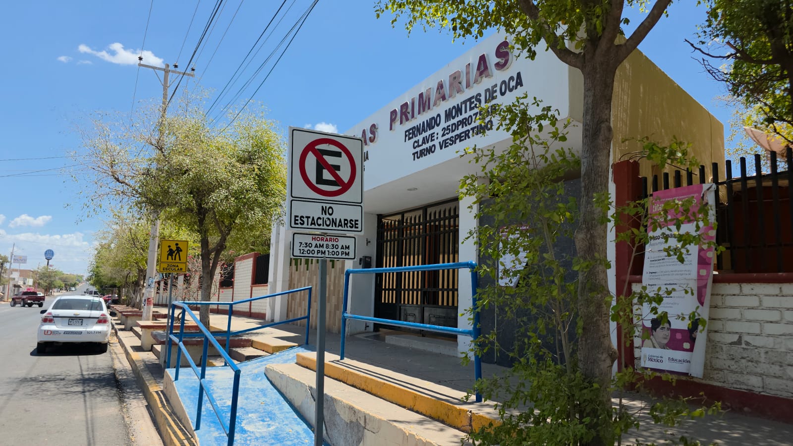 Escuela primaria en Guamúchil
