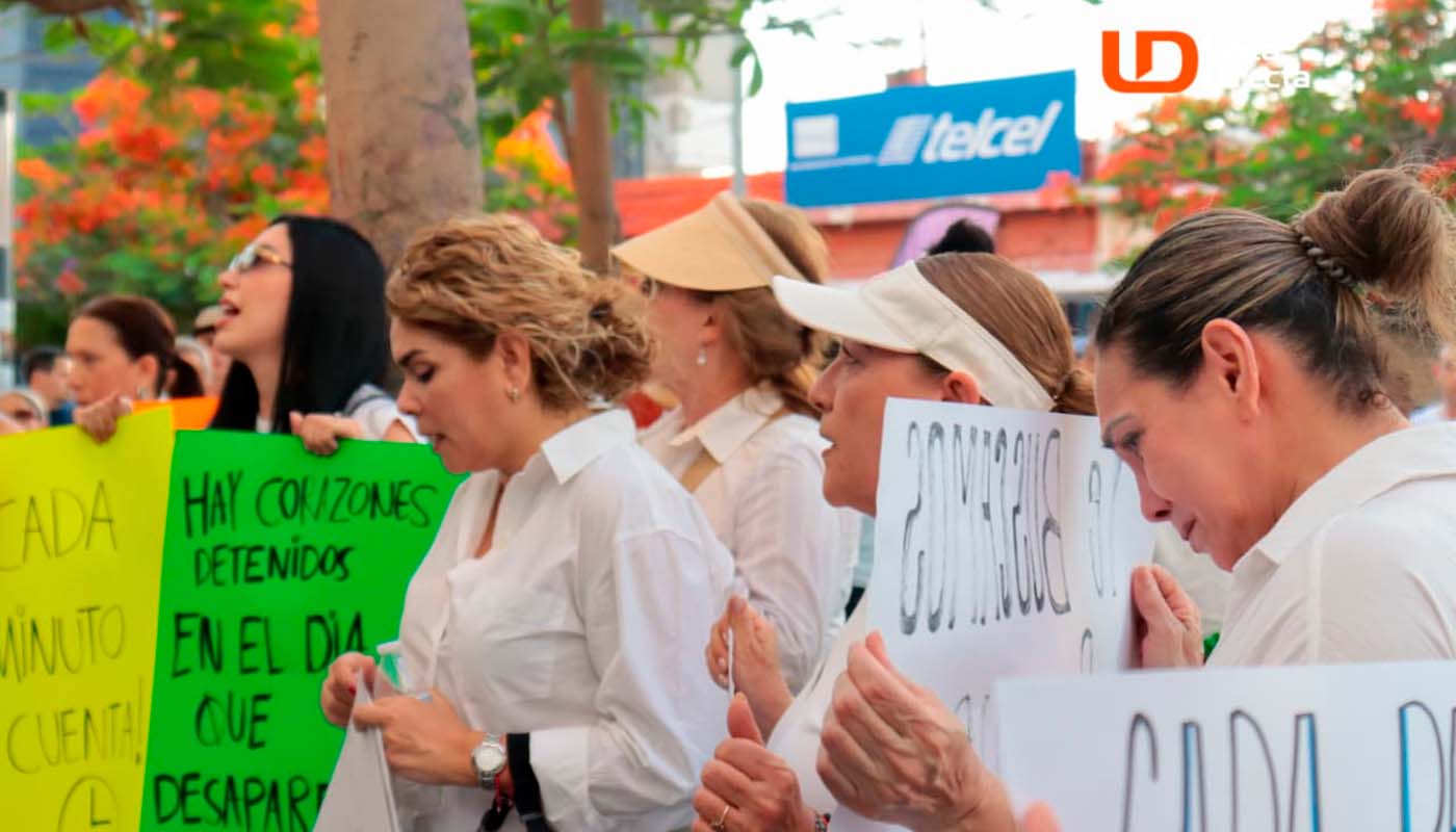 Familiares de Francisco Javier se manifiestan frente a Fiscalía de Sinaloa
