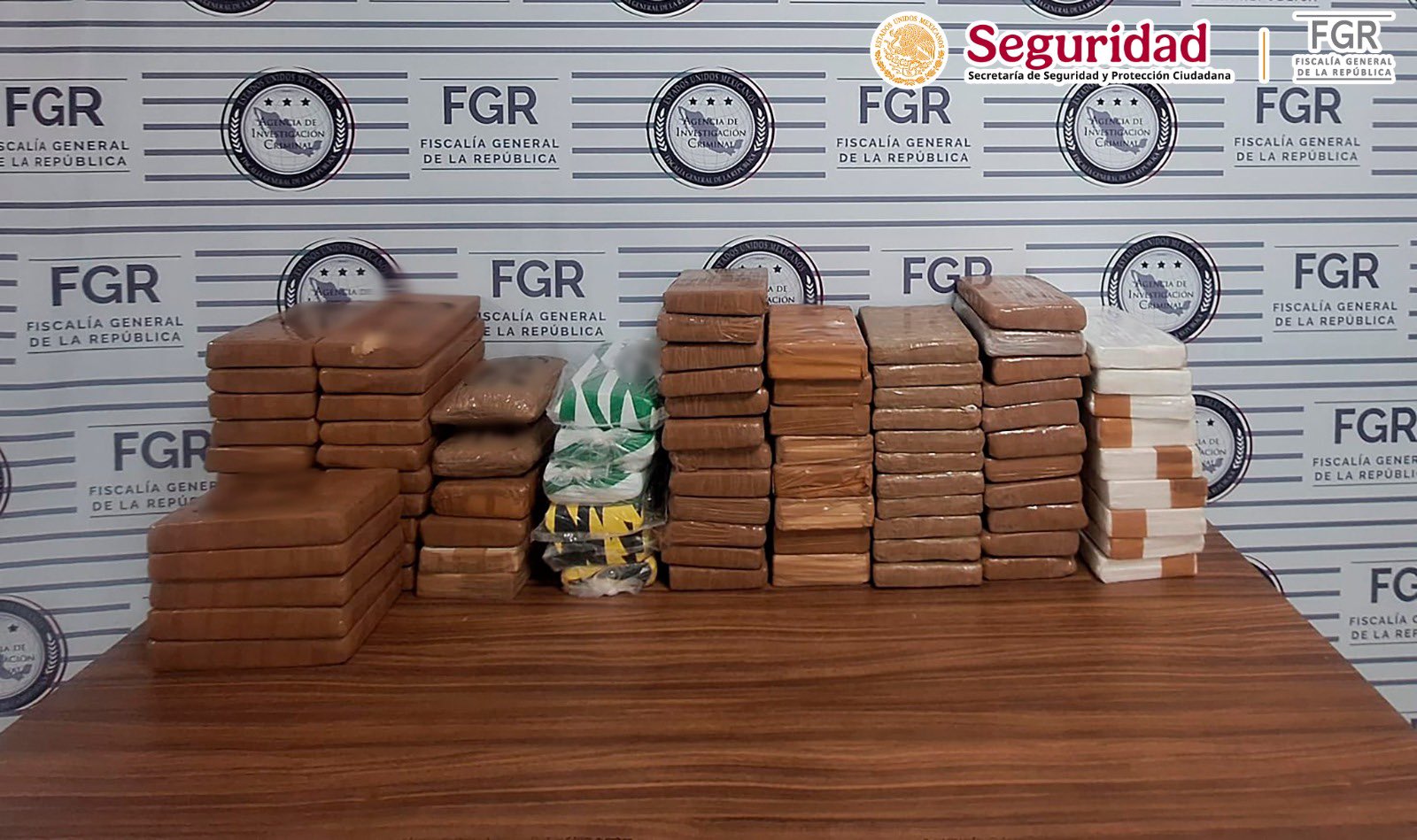 Autoridades aseguran 88 kilos de fentanilo ocultos en tractocamión en Sonora; hay un detenido