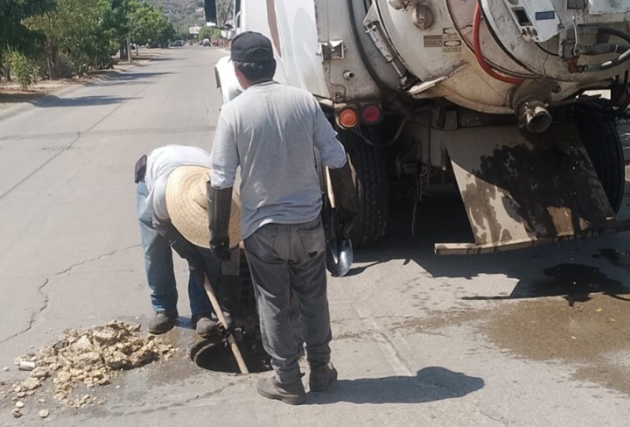 Reparación de drenaje obstuido