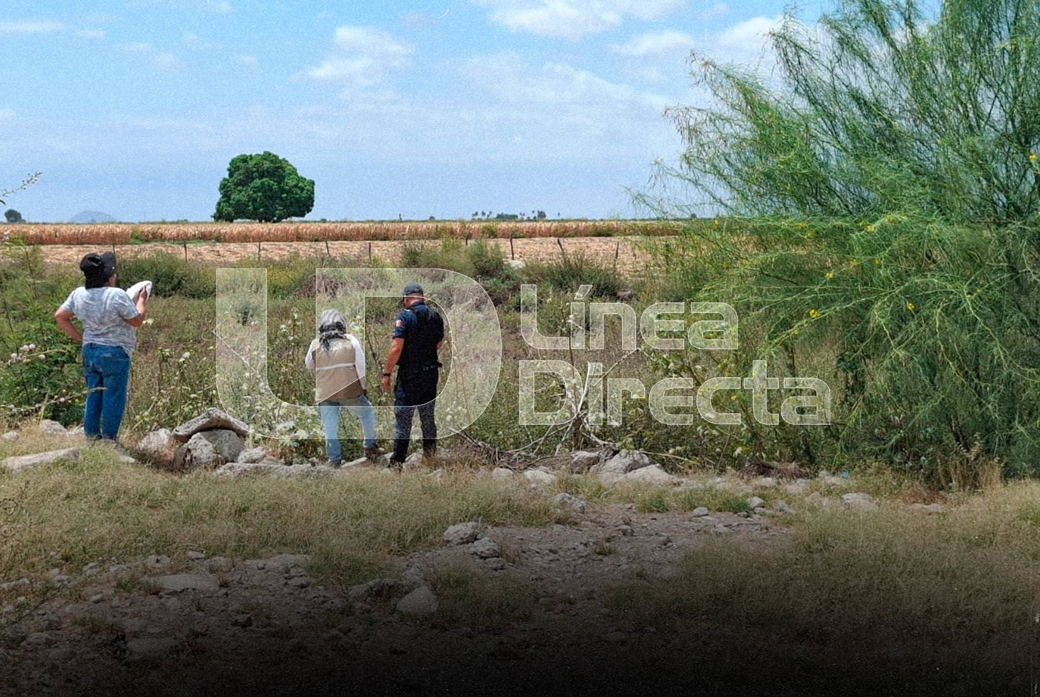 Rastreadoras y Policía Municipal de Guasave en el lugar del hallazgo.