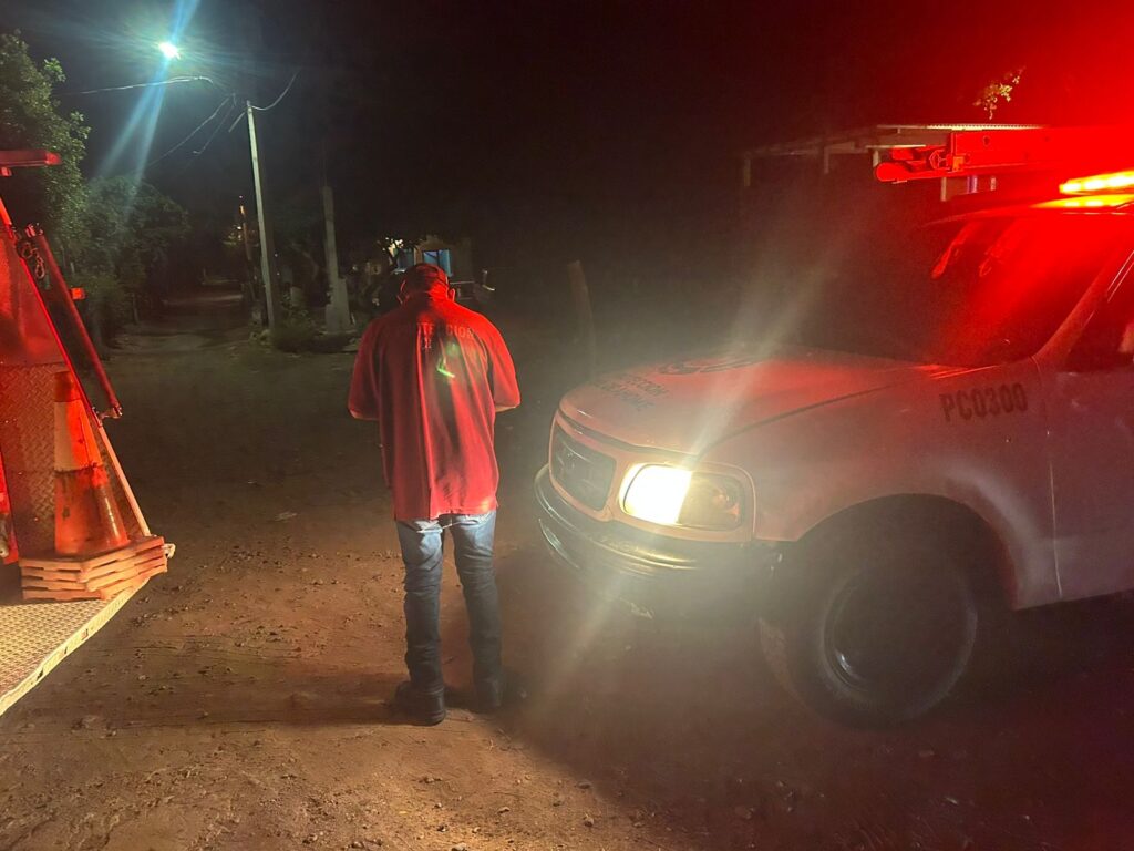 Incendio en vivienda deja daños materiales