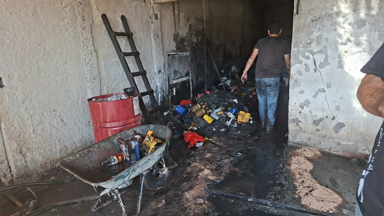 Ferretería incendiada en Guasave.