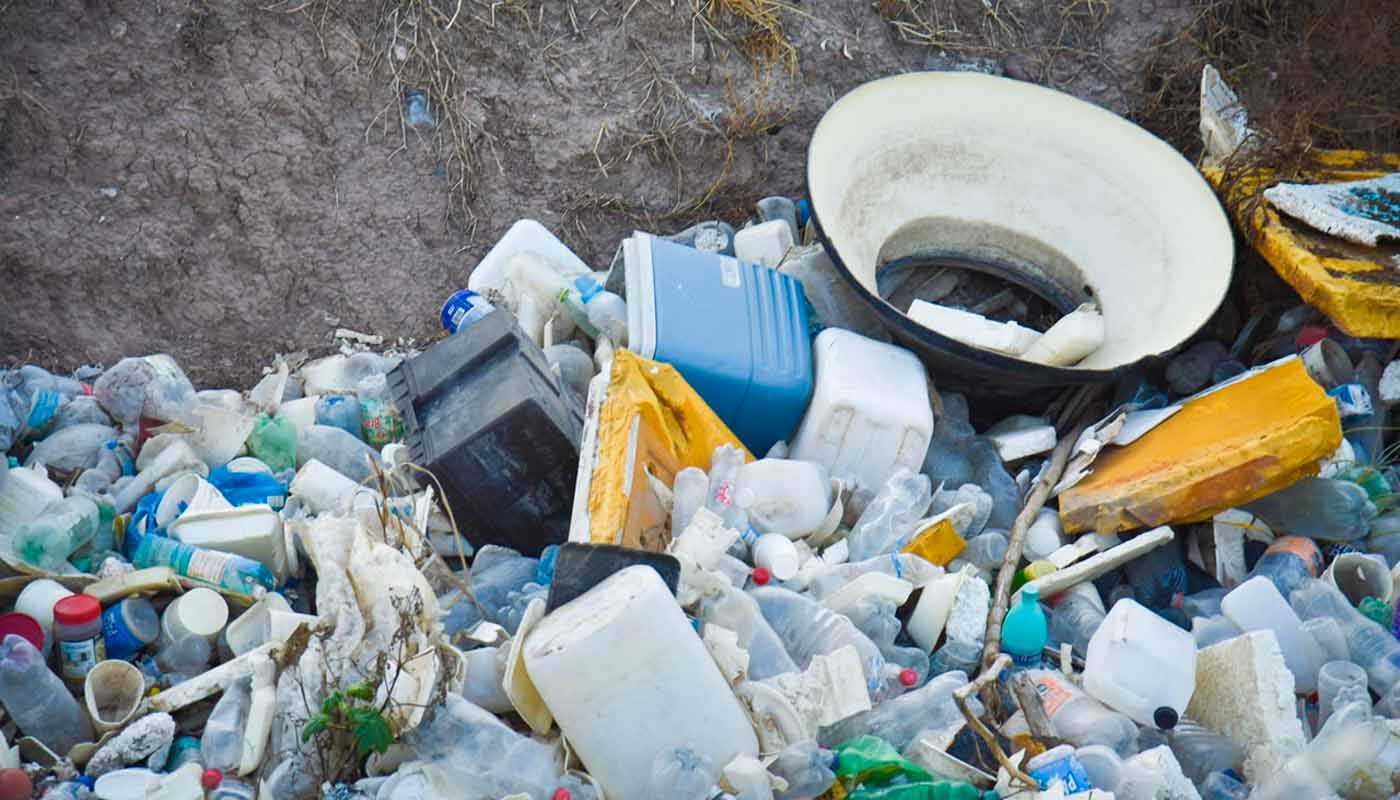 Basura acumulada en el Dren Mochicahui