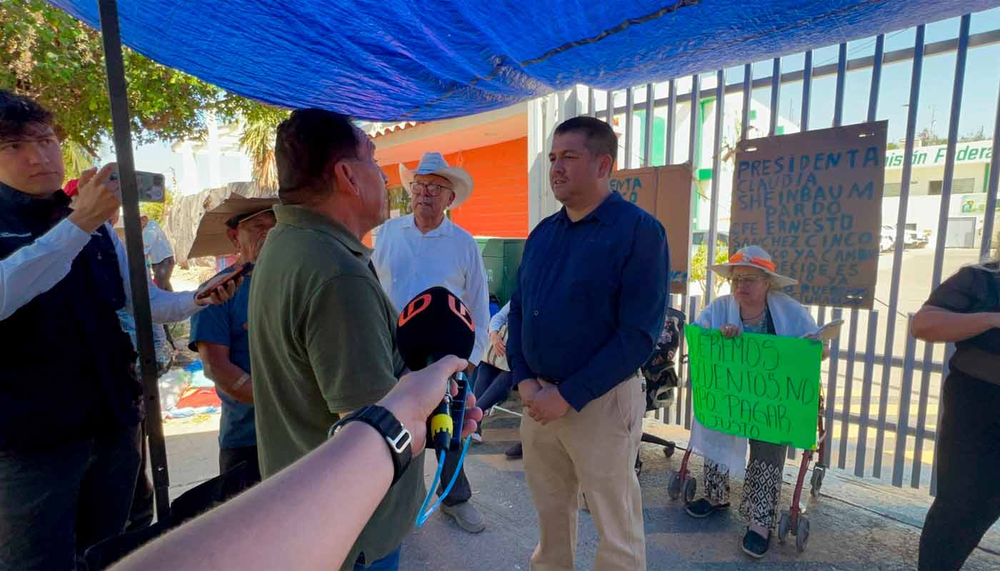 Manifestantes rechazan ofertas de CFE en Guasave