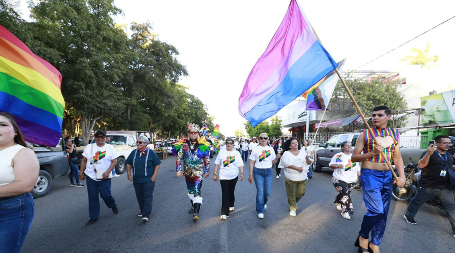 Marcha del Orgullo LGBT en Guasave