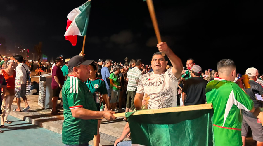 Mazatlán celebra el triunfo de México sobre Corea del Sur