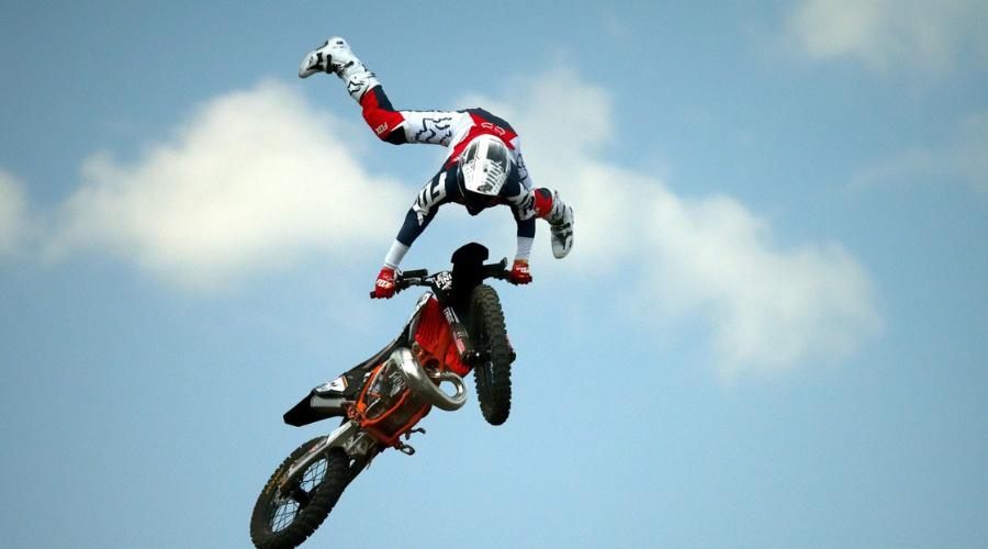 Exhibición de Motociclismo Acrobático