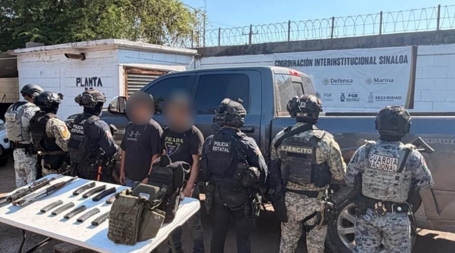 Autoridades detienen dos civiles armados