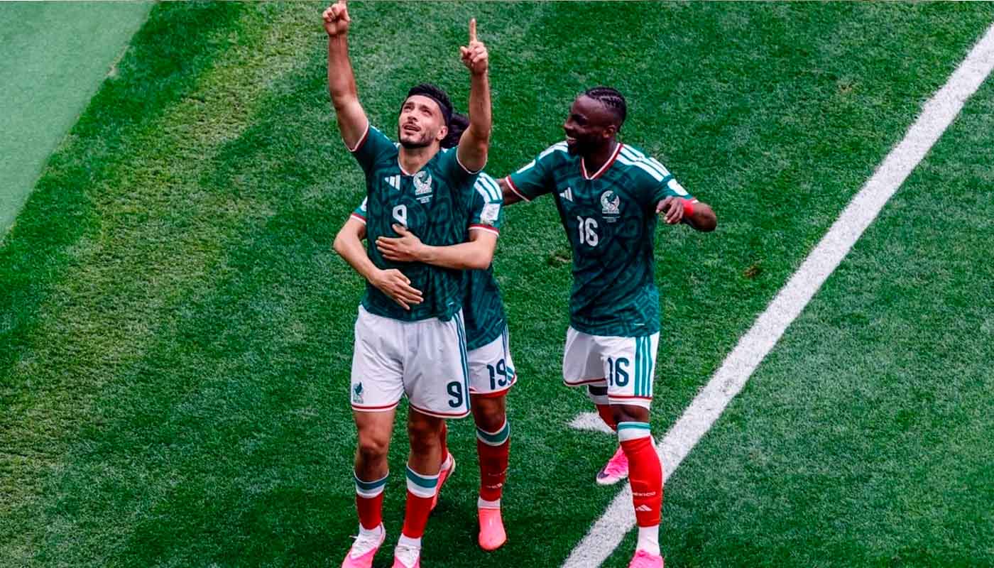 Raúl Jiménez alcanza a Jared Borgetti