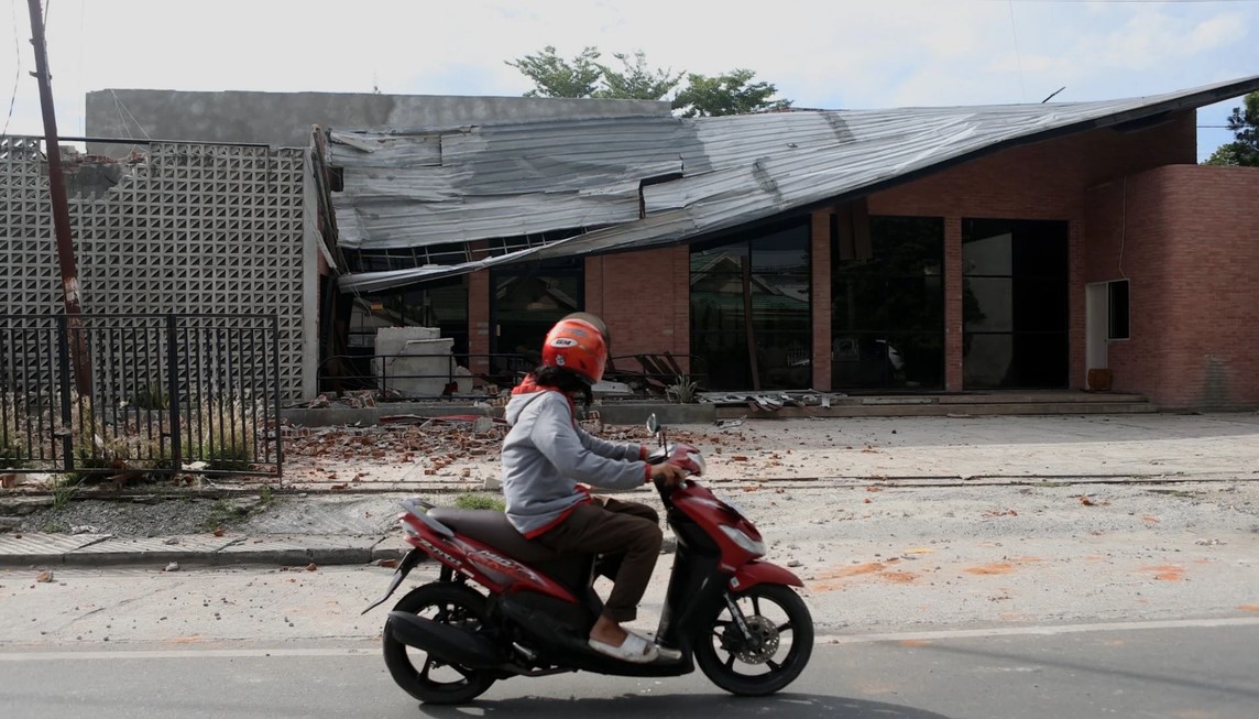 Sismos de gran intensidad sacuden Indonesia, Japón y China; reportan víctimas