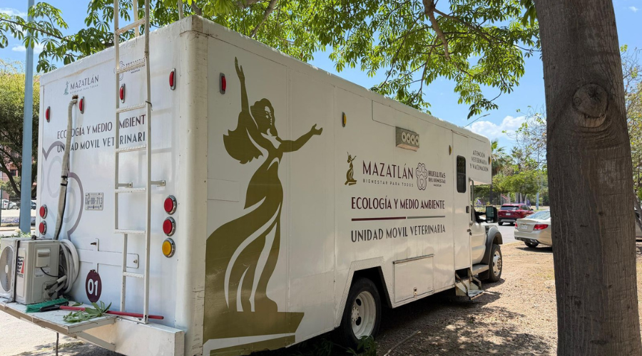 Unidad móvil veterinaria del Gobierno de Mazatlán