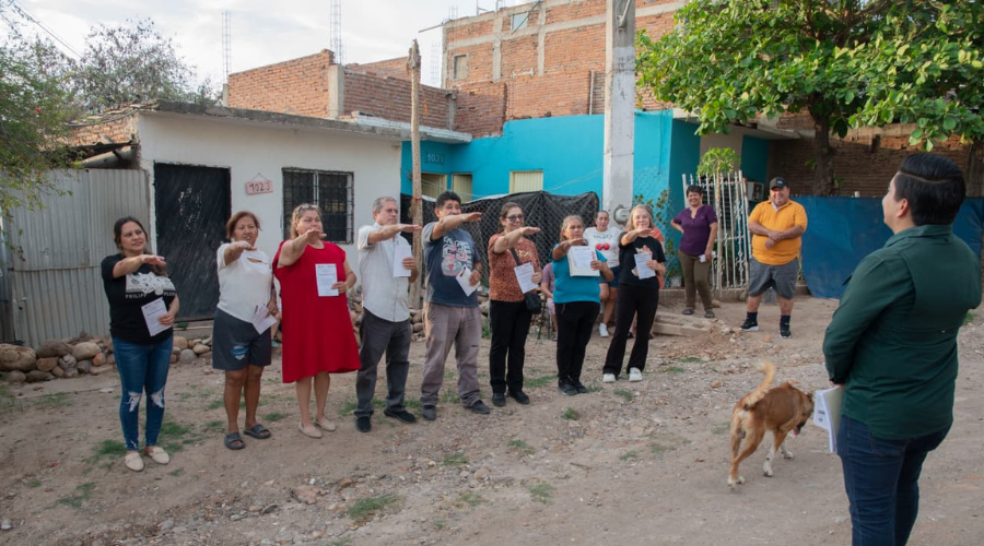 Vecinos de la colonia Josefa Ortiz en Culiacán supervisarán obras de pavimentación