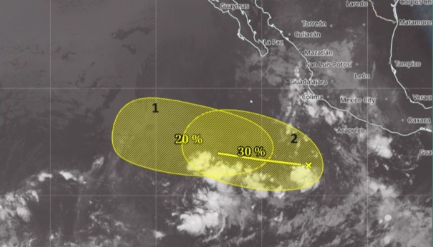 Mapa del Pacífico con una zona indicada en color amarillo, indicando zonas de baja presión con desarrollo ciclónico