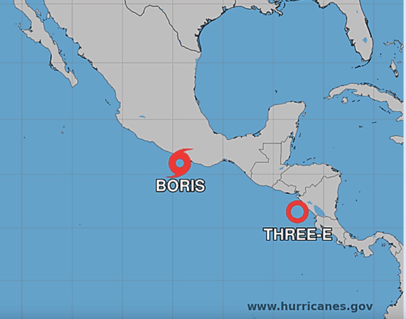 Mapa de México con dos zonas en el Pacífico en rojo, indicando formaciones ciclonicas