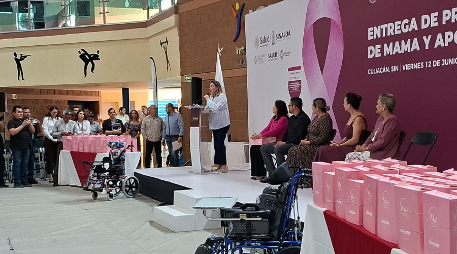 La gobernadora Yeraldine Bonilla Valverde encabezó el evento protocolario de esta entrega en Culiacán.