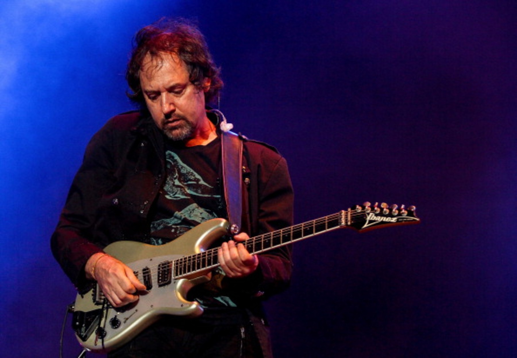 Alejandro Marcovich, exguitarrista de Caifanes, sale del hospital tras estar en coma