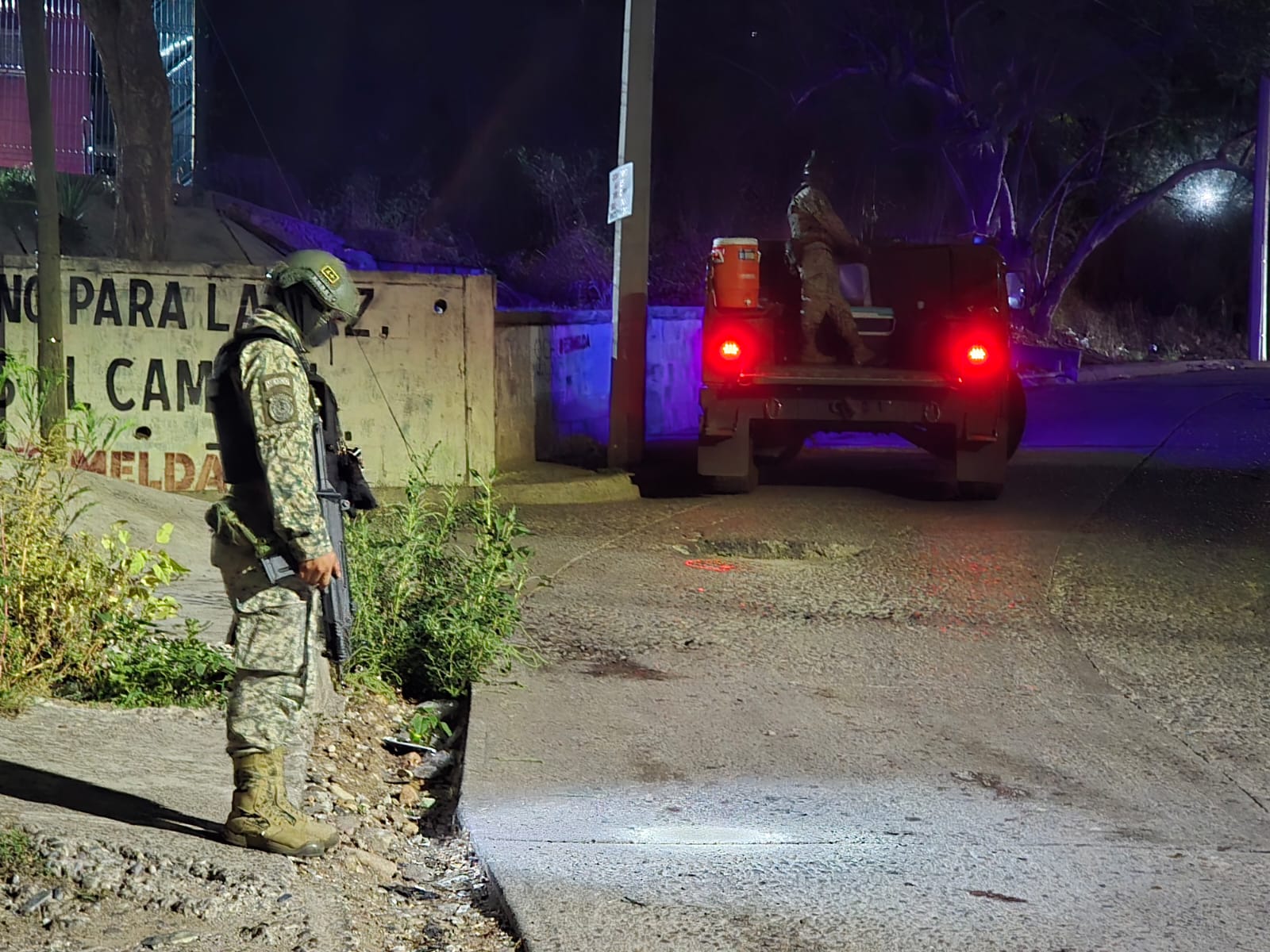 Elementos del Ejército Mexicano en el lugar del ataque armado.