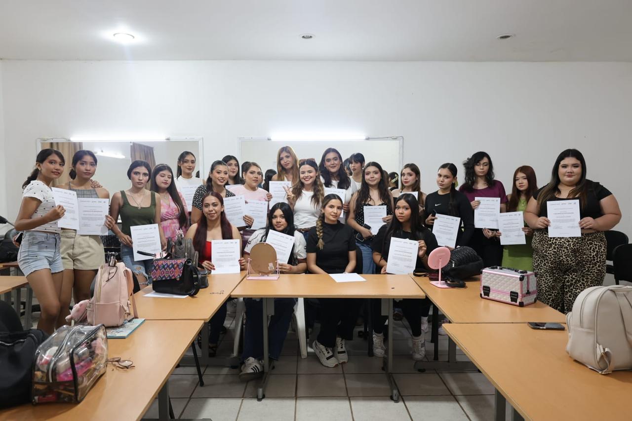 Más de mil 200 jóvenes acceden a empleo y capacitación