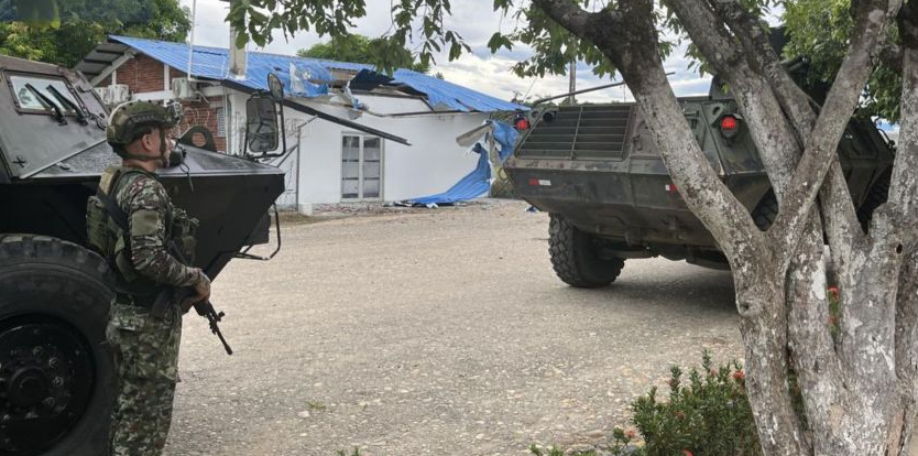 Atentado con explosivo deja tres heridos en el aeropuerto de Tibú, Colombia