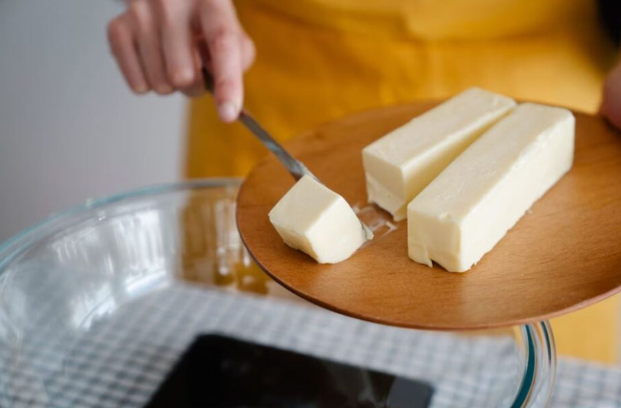 Profeco analiza 43 mantequillas y margarinas: detecta incumplimientos en tres marcas