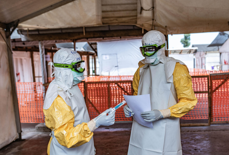 Brote de ébola en República Democrática del Congo deja 828 muertos y más de 2 mil contagios