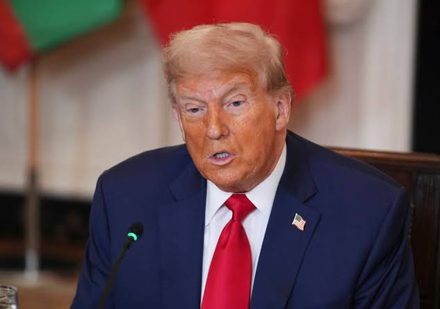 Trump aumenta la presión sobre Canadá con nuevos aranceles de 50 %