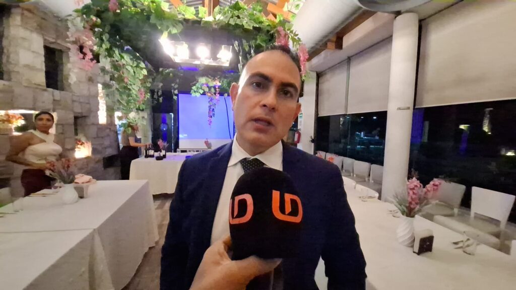Presidente de la nueva mesa directiva de la Asociación de Médicos Familiares de Mazatlán AC