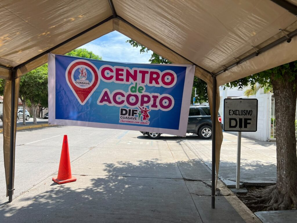 Centro de acopio instalado afuera del DIF Guasave.