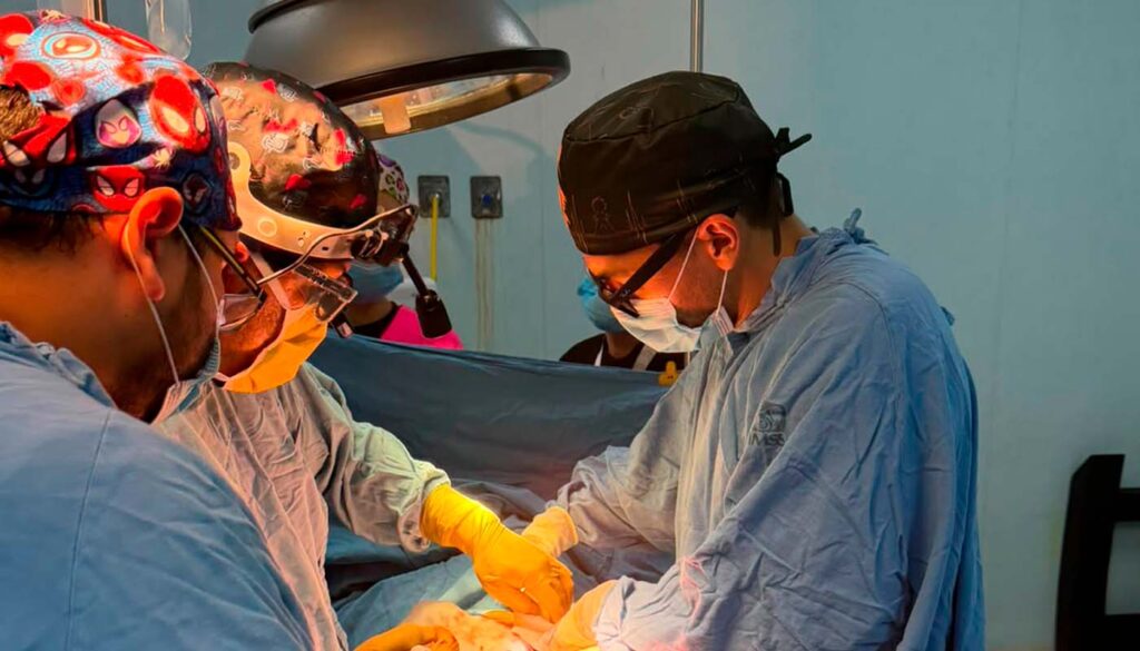 Cirujanos del IMSS reciben donación de órganos