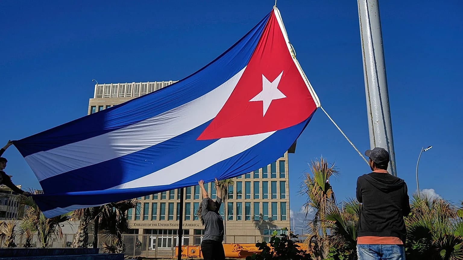 Cuba acusa a EU de buscar una crisis humanitaria en la isla y reacciona a nuevas sanciones