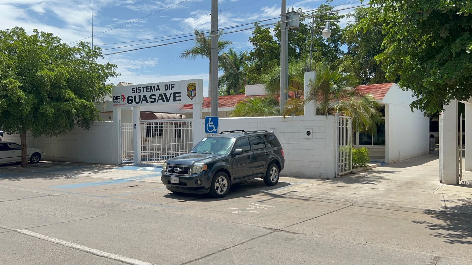 Instalaciones del Sistema DIF Guasave.