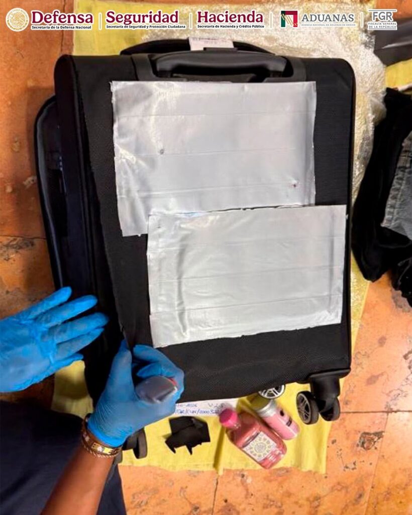 Aseguran más de 2 kilos de ketamina en aeropuerto de Cancún; droga llegó en vuelo desde Colombia